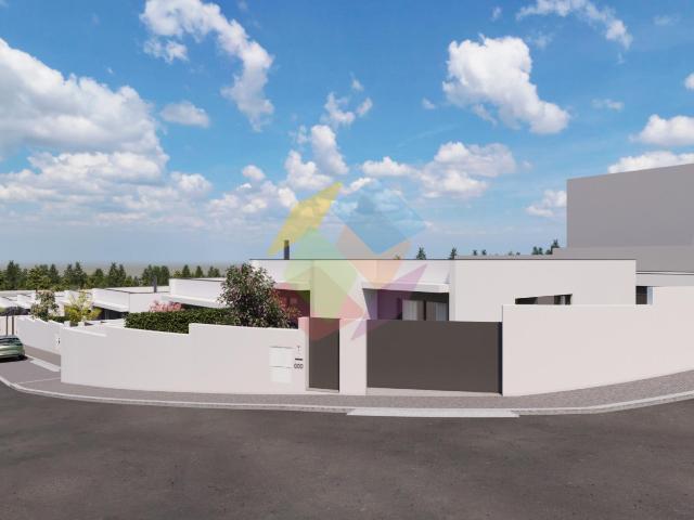 Moradia T3 Térrea Geminada de 3 frentes – Travanca, Santa Maria da Feira