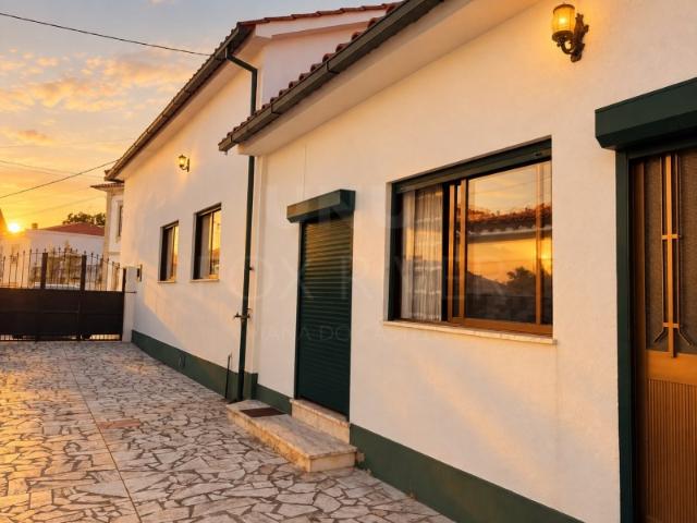 MORADIA T3 TÉRREA INDEPENDENTE E REMODELADA | MUJÃES