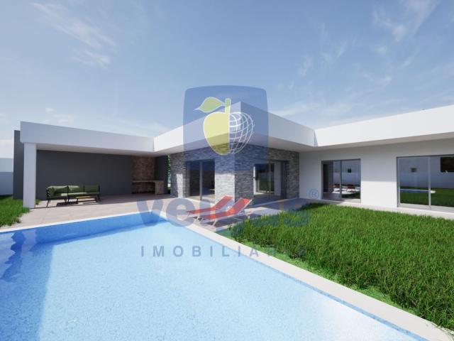 Moradia T3 térrea isolada nova com piscina em Pataias, a 10. 284m² Pataias