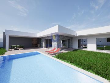 Moradia T3 térrea isolada nova com piscina em Pataias, a 10. 284m² Pataias