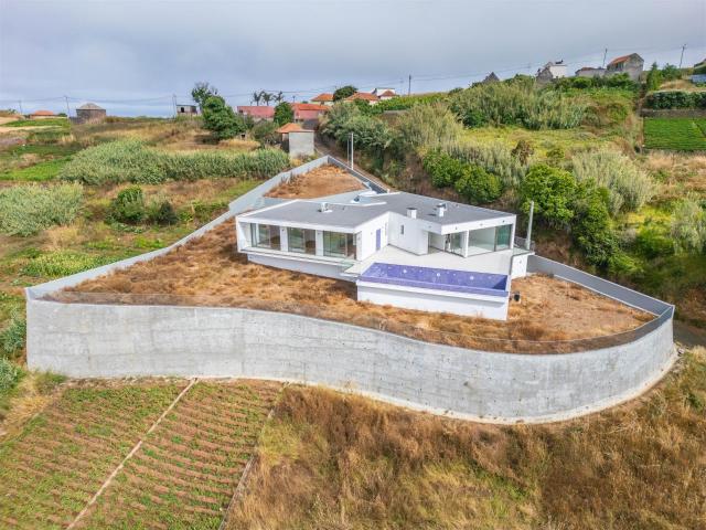Moradia T3 Térrea nova a estrear | Raposeira, Fajã da Ovelha. 170m² Fajã Da Ovelha