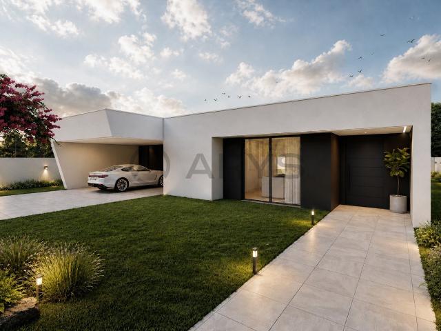 Moradia T3 Térrea Nova com Amplo Jardim | A 10 Min de Braga