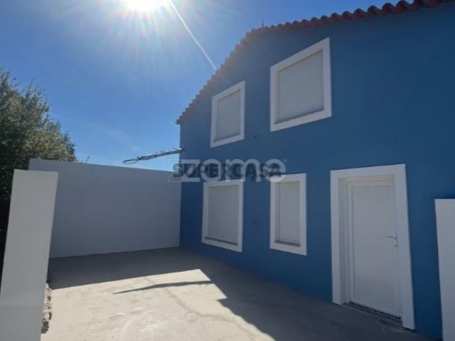 Moradia T3 totalmente reconstruída em Silvã, Mealhada