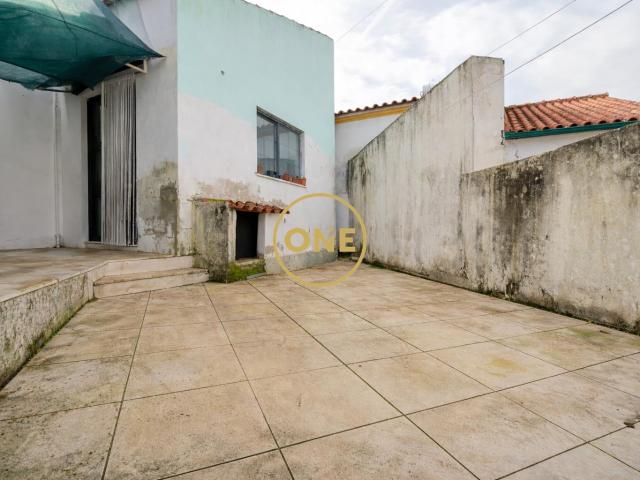 Moradia T3 totalmente remodelada com piscina em Ventoso – Alvega