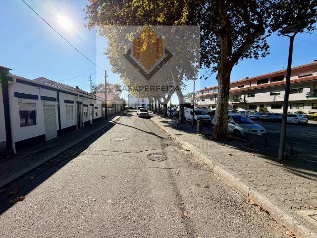 Moradia T3 Totalmente Renovada com Logradouro Vilar Do P. 50m² Vilar Do Paraíso