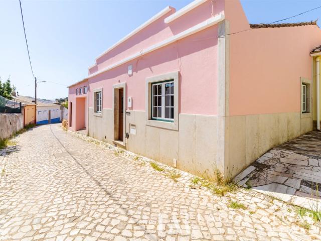 Moradia T3 tradicional no coração de Barão de São João 149m² Barão de são miguel