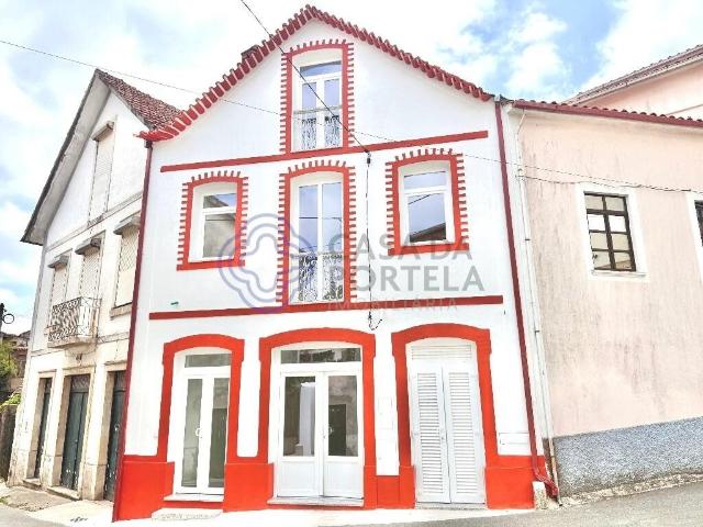 Moradia T3 tradicional totalmente renovada 118m² Lorvão
