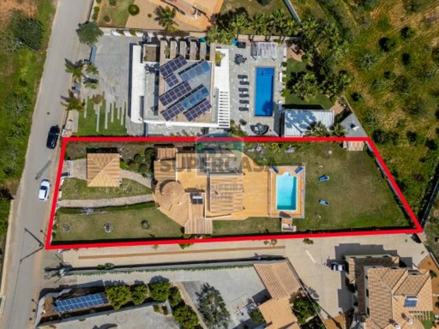 Moradia T3 Venda em Albufeira e Olhos de Água,Albufeira