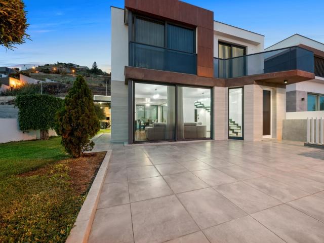 Moradia T3 Venda em São Martinho,Funchal 281m² São Martinho