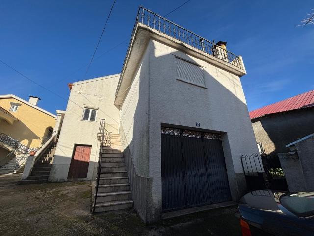 Moradia T3 Venda em São Paio,Gouveia 60m² São Paio