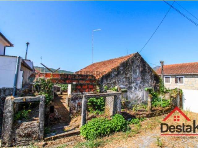 Moradia T3 Venda em Santa Cruz da Trapa e São Cristóvão de Lafões,São Pedro do Sul