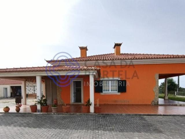 Moradia T3 térrea 361m² Vidais