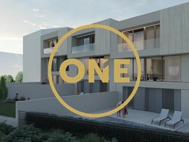 Moradia T3 Vila Golfe Condomínio l Amarante l 390,000.00€