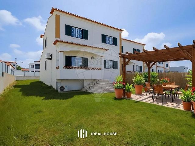 Moradia T3 Vista Mar Ii Jardim Ii Painéis Solares Ii Cave Ii. 227m² Santo Isidoro