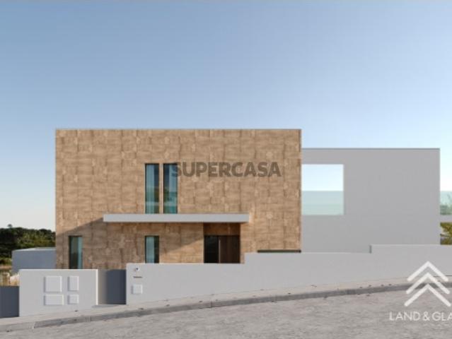 Moradia T3 + 1 com garagem em Mafra