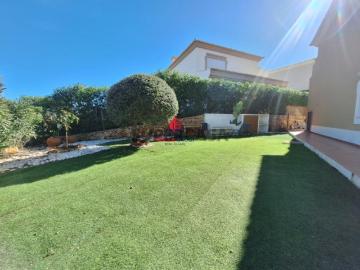 Moradia T3 +1 com piscina e Jacuzzi Portimão