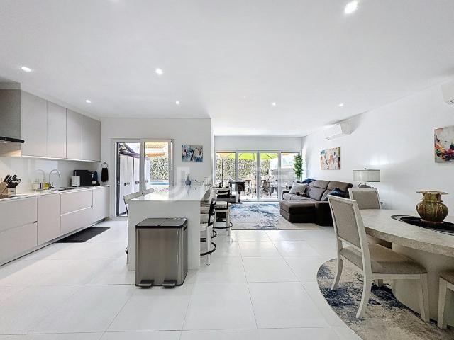 Moradia T3 + 1 Moderna com Piscina e Acabamentos de Luxo A. 163m² Algoz e Tunes