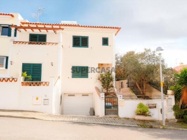 Moradia T3+2 na Ericeira com Garagem e Churrasqueira