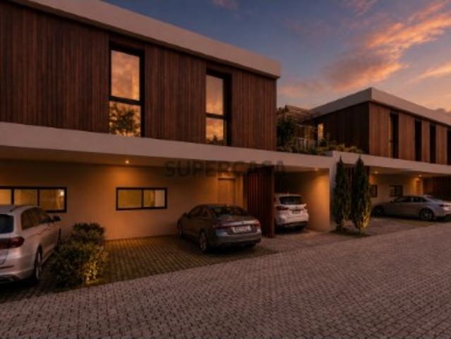 Moradia T3+Escritório Urbanização Gavião Living