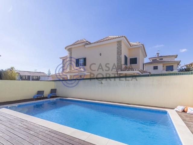 Moradia T 4 com piscina em Penedo, á 15 minutos de Cascais 161m² São Domingos De Rana