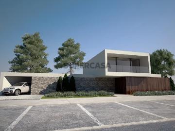 Lote com projecto aprovado, moradia t4