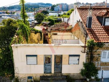 Moradia, Antas e Abade de Vermoim