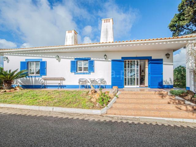 Moradia Térrea, 3 quartos e quintal, Vila do Bispo 91m² Vila do Bispo e Raposeira