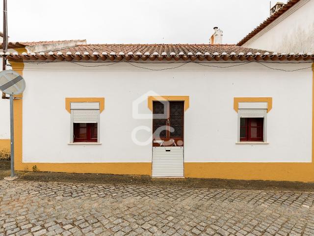 Moradia Térrea T3 c/ Quintal, Anexo e Alpendre | Vendinha, Évora