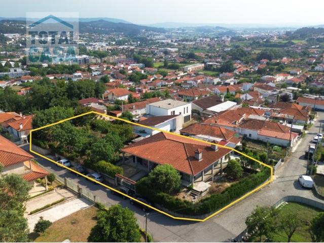 Moradia Térrea T3 com 1.240 m² de Terreno em Joane Vila Nova de Famalicão