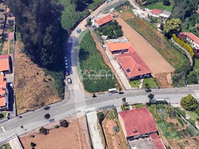 Moradia Térrea T3 com jardim Projecto Chave na Mão em Espinho