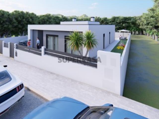 Moradia Térrea T3 com Piscina e Garagem Palmela