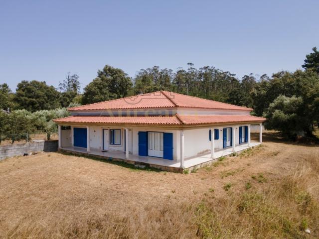 Moradia Térrea T3 com Terreno 1600m2 Giesteira Fátima