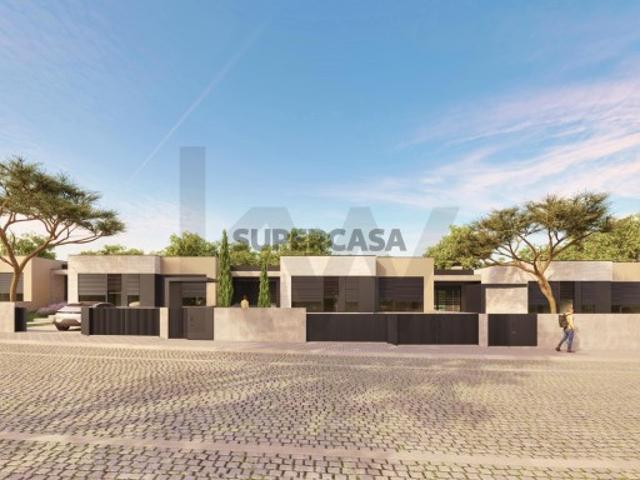 Moradia Térrea T3 de Luxo com Piscina e Jardim Privativo Junto ao Parque das Sete Fontes, Braga