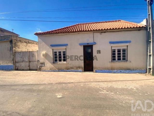 Moradia térrea T3 em Bombarral e Vale Covo de 156 m²