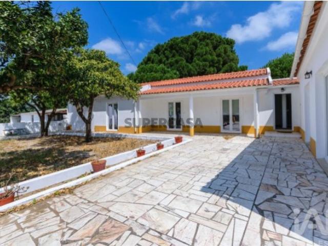 Moradia térrea T3 em Coruche, Fajarda e Erra de 92,4 m²