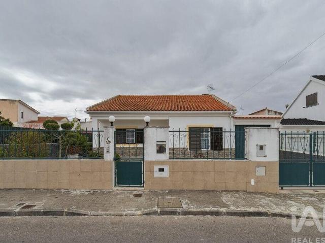 Moradia térrea T3 em Fernão Ferro 116m² Fernão Ferro