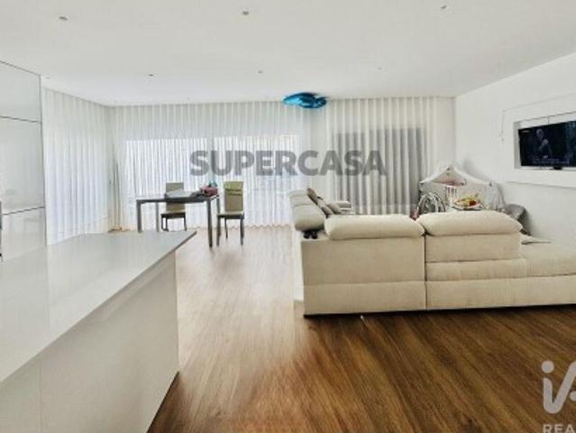 Moradia térrea T3 em Fernão Ferro de 141,6 m²