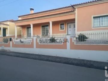 Moradia térrea T3 em Galveias de 160 m²
