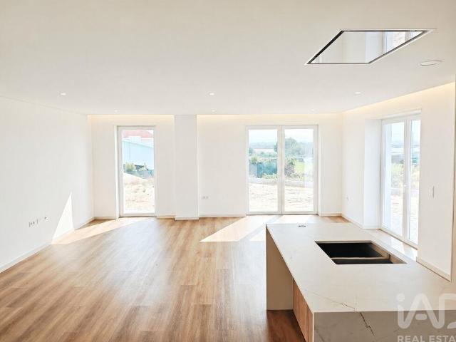 Moradia térrea T3 em Ovar, São João, Arada e São Vicente de Pereira Jusã de 160 m²