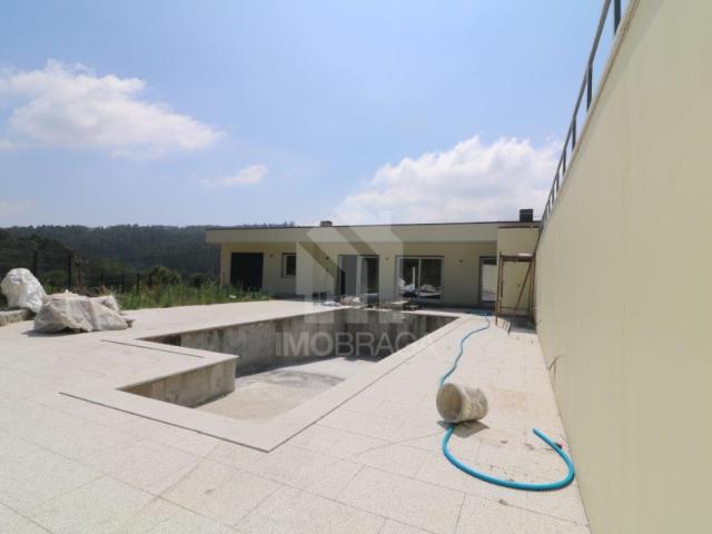 Moradia Térrea T3 NOVA com Piscina | Espinho Braga