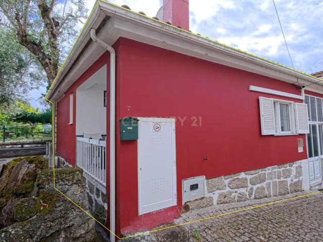 Moradia térrea T1+1 em Rebordinho, São João de Lourosa Viseu