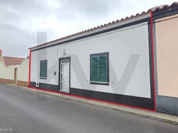 Moradia Térrea T2+1 em Pico da Pedra