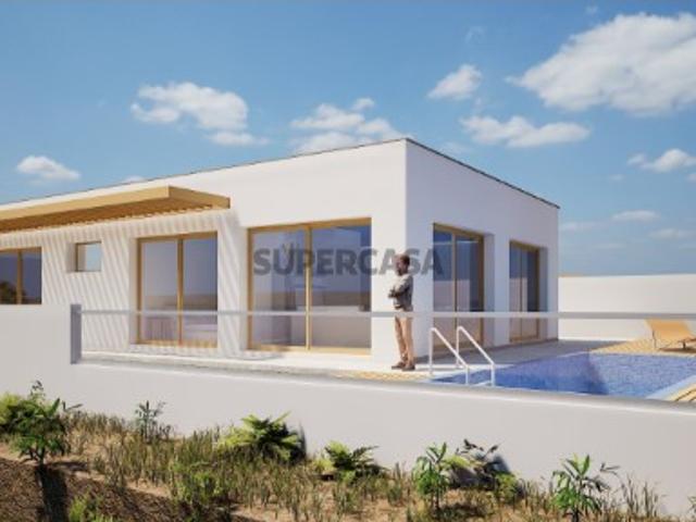 Moradia Térrea T3 com Piscina em Porto Santo