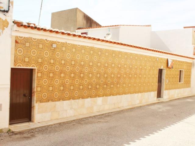 Moradia térrea T2 com Terraço em Bencatel