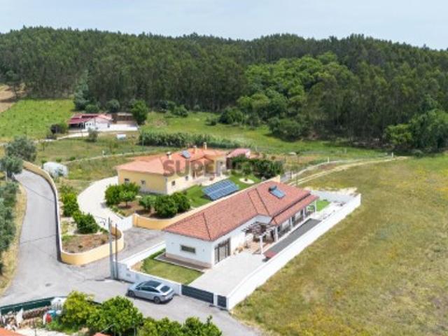 Moradia Térrea T3+2 Pé da Serra, Rio Maior