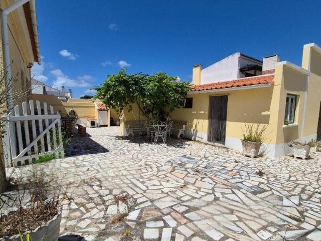 Moradia térrea T4 em Atouguia da Baleia de 175 m² 175m² Atouguia Da Baleia