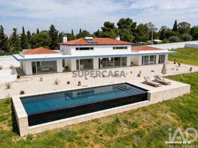 Moradia térrea T4 em Ferragudo de 500 m²