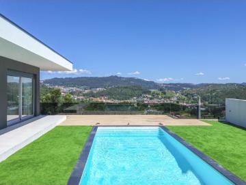 Moradia térrea T4 nova, com piscina junto a Guimarães 575m² Conde e Gandarela
