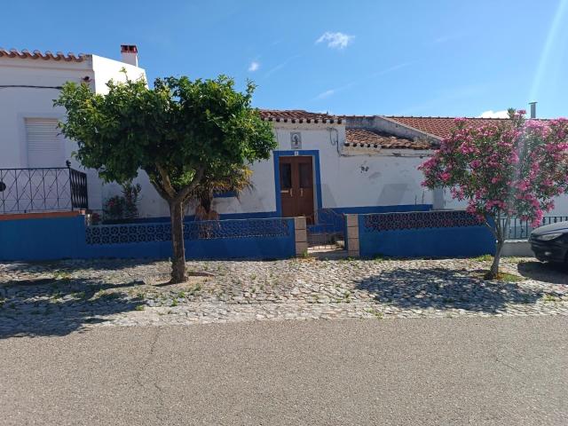 MORADIA TÉRREA ALDEIA PEDRÓGÃO DO ALENTEJO COM QUINTAL