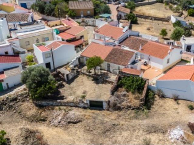 Moradia Térrea com Quintal e Ruína para Recuperação em Almada D’Ouro, Azinhal Castro Marim